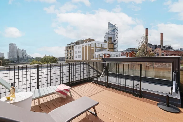 Making it look simple - View 1